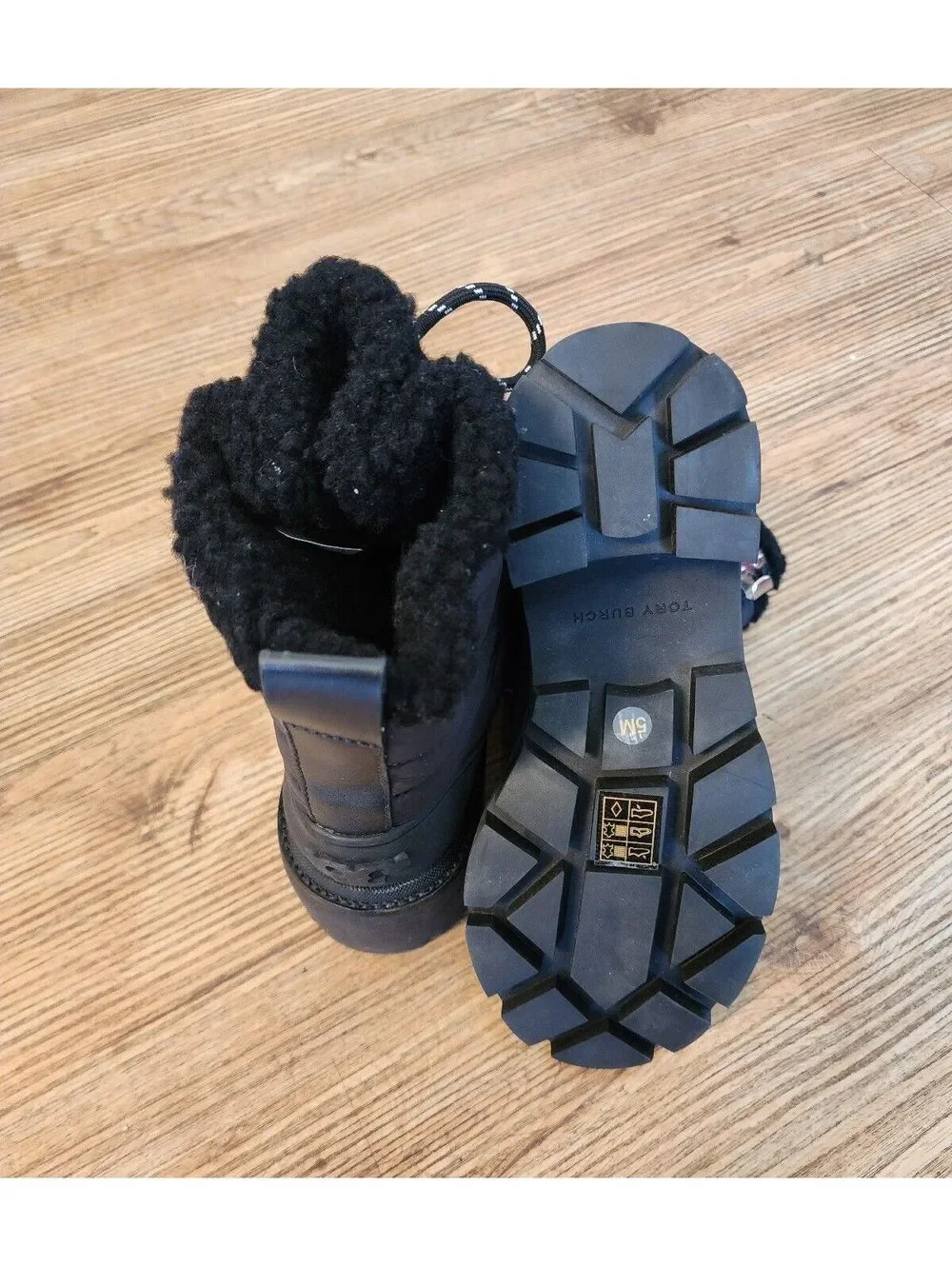 Size 5. Tory Burch Black Quilted Lace-Up Winter Boots with Shearling Lining,